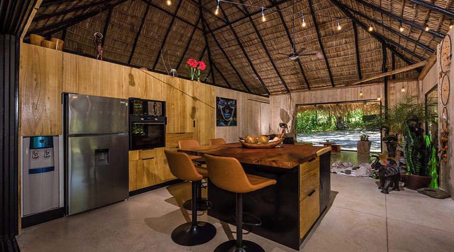Costa Rica - Tamarindo - Eco Lodge - Maison Principale - Intrieur - Sjour - Vue 1