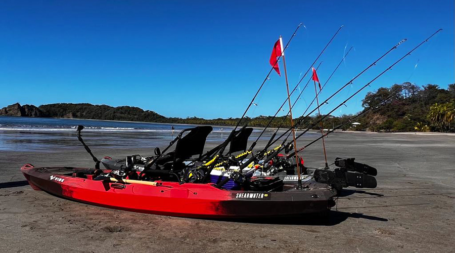 Costa Rica - Guanacaste (ou ailleurs) - Affaire de location de kayaks - Possibilité Mer ou Rivière