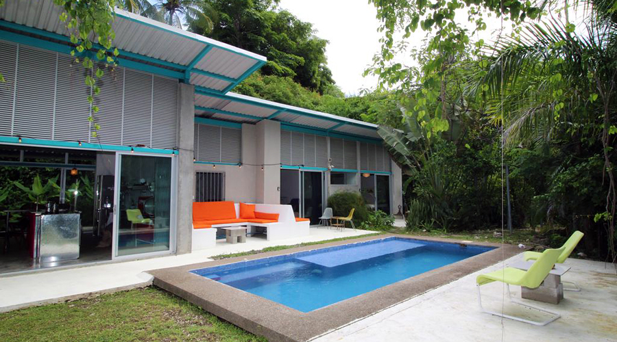 Costa Rica - Guanacaste - Près de Samara - Papillon Bleu - La piscine et la maison - 2
