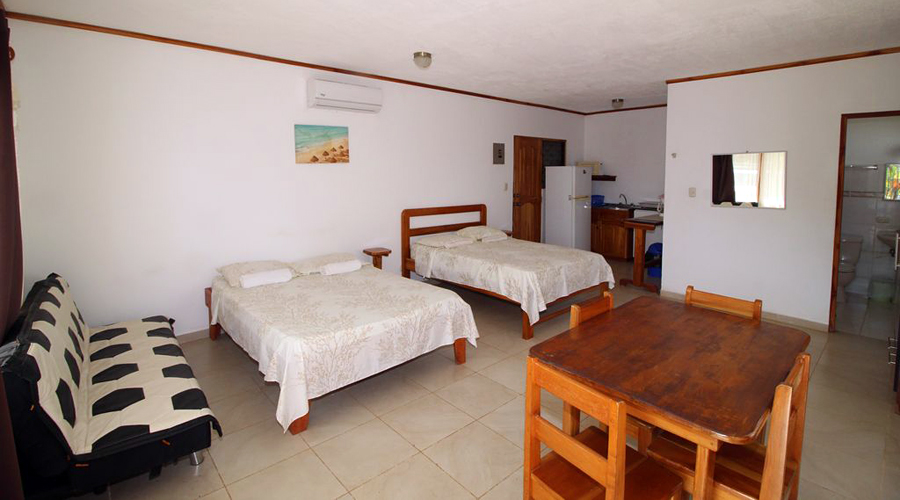 Costa Rica - Guanacaste - Samara - SAM 4 apts - Immeuble 4 appartements - Une des 5 chambres - Vue 1