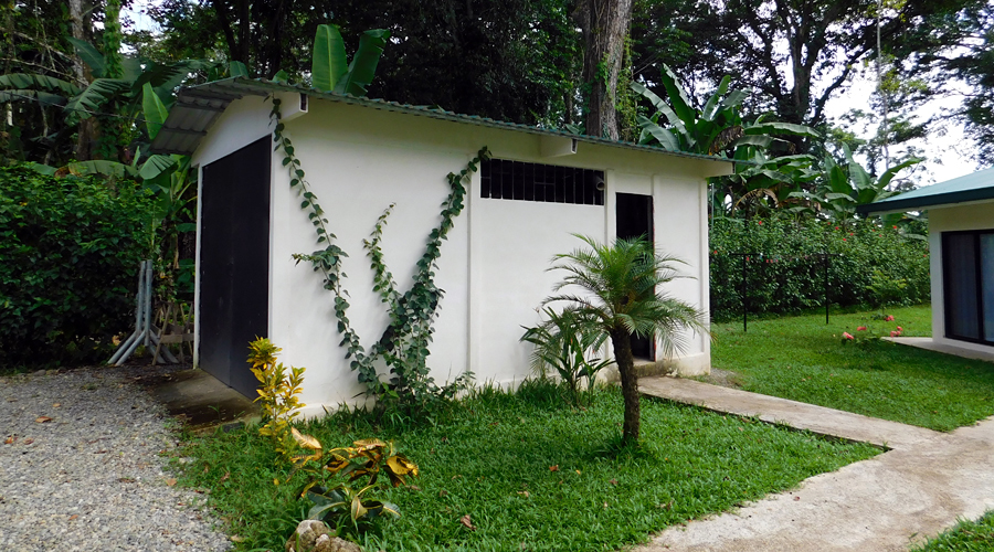 Costa Rica - Cahuita - Maison neuve 4 chambres - Le garage