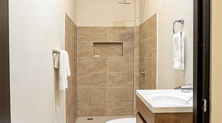 Costa Rica - Osa - Bahia Ballena - Bahia - Casa Mariposa - Chambre 1 - Salle de bain