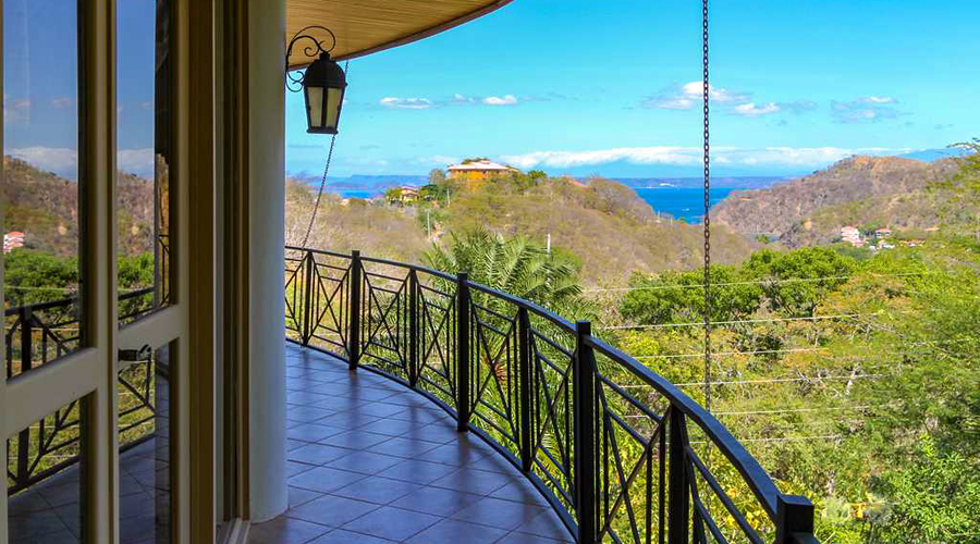 Guanacaste, face océan pacifique, superbe villa piscine sur le toit - Terrasse qui borde toutes les pièces de la villa