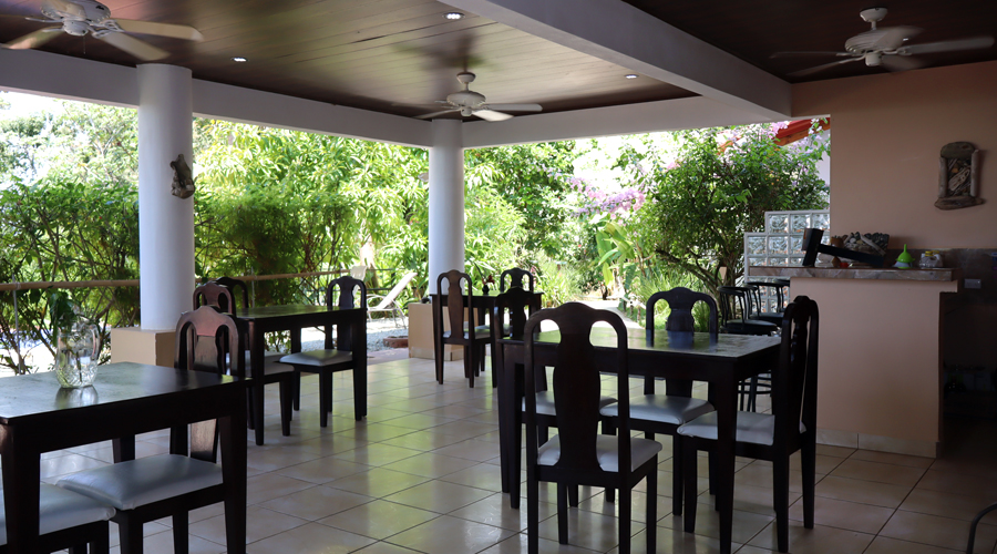 Costa Rica, Province Puntarenas, entre Quepos et Dominical, Hotel-Restaurant + 5 lodges - Restaurant 2